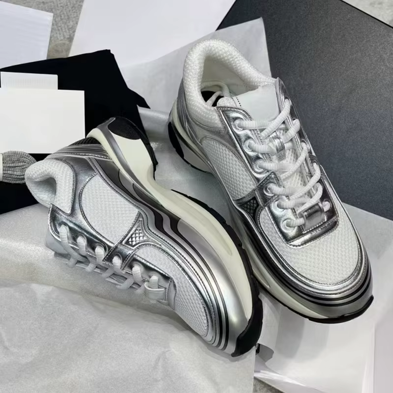 Chaussures décontractées à semelle épaisse 2026 pour femmes, en daim multicolore, à lacets, pour la 