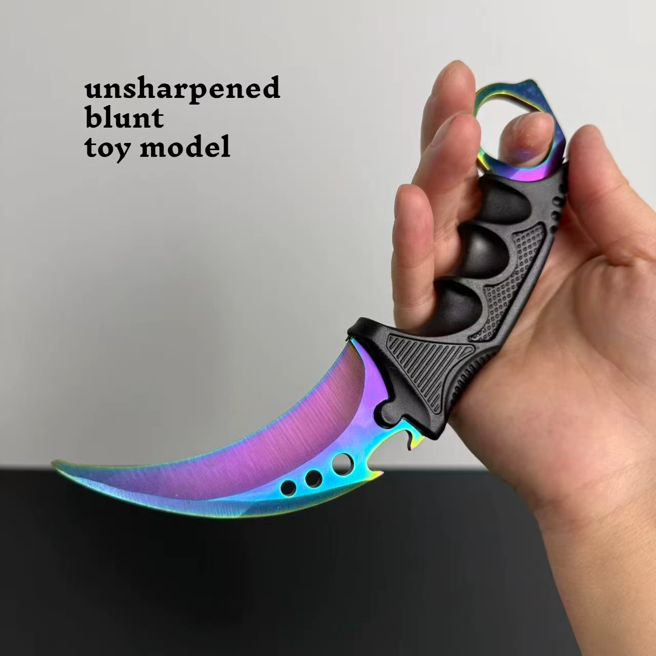 10 styles de Karambit en métal avec gaine en plastique, accessoires de jeu, couteaux à griffes color