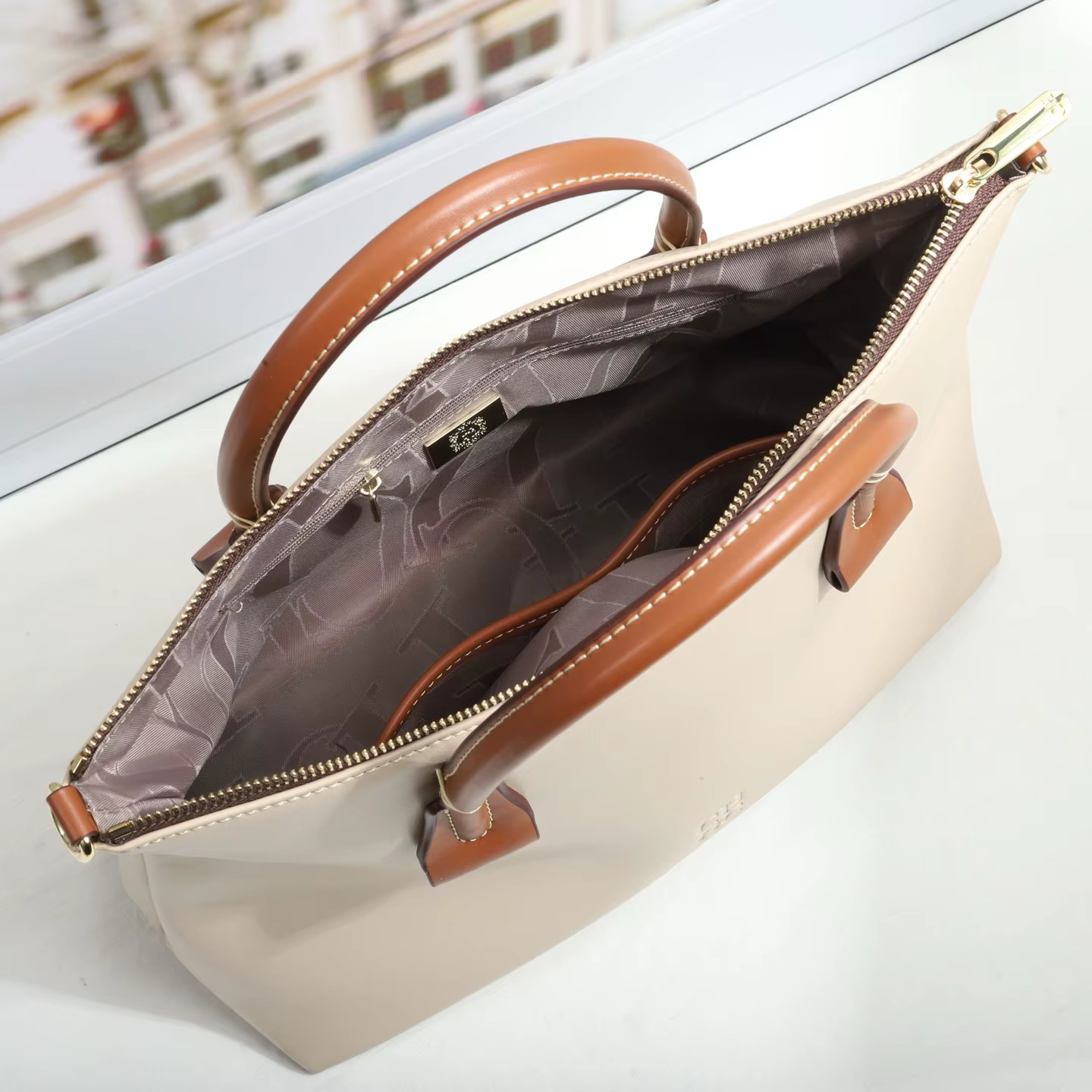 Nouveau Sac Bandoulière CH Commuter 2026, Sac à Main Simple et Tendance pour Femme, Sac Fourre-tout 