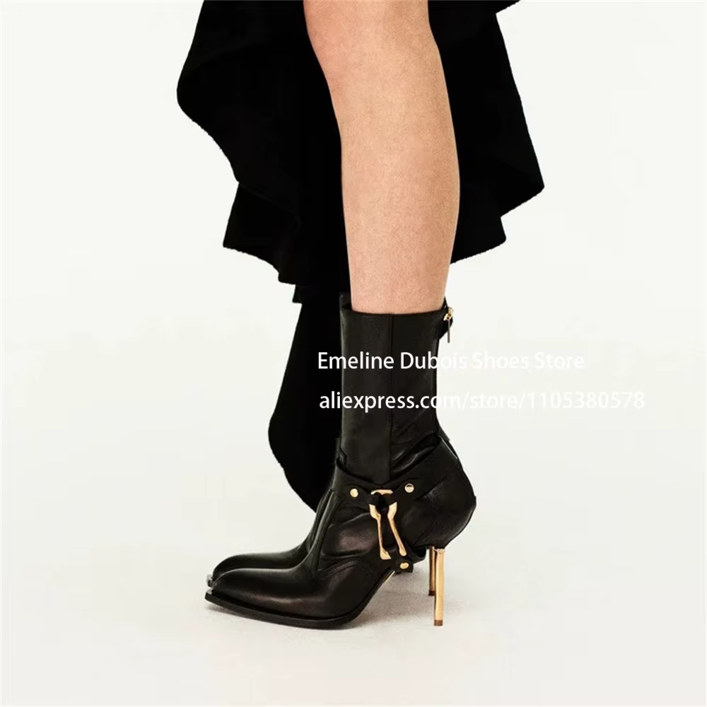 Bottines à talons hauts en cuir imprimé serpent, décorations métalliques dorées, talons aiguilles fi