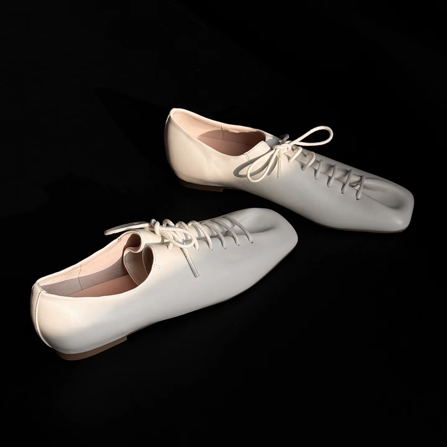QUTAA 2026 Chaussures plates tendance pour femmes en cuir de vachette, mocassins décontractés à lace
