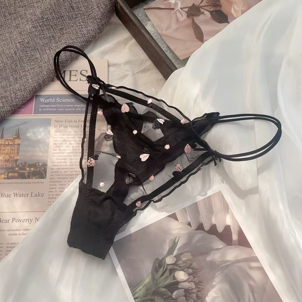 Tongs pour femmes broderie coeur dentelle Sexy filles slips femmes sans couture nœud papillon G Stri