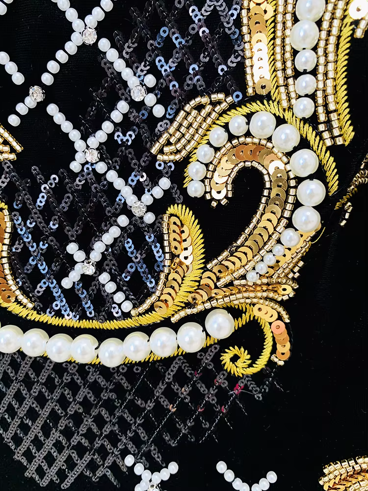 HIGH STREET Nouvelle collection Automne/Hiver 2026, robe de soirée en velours à paillettes et perles