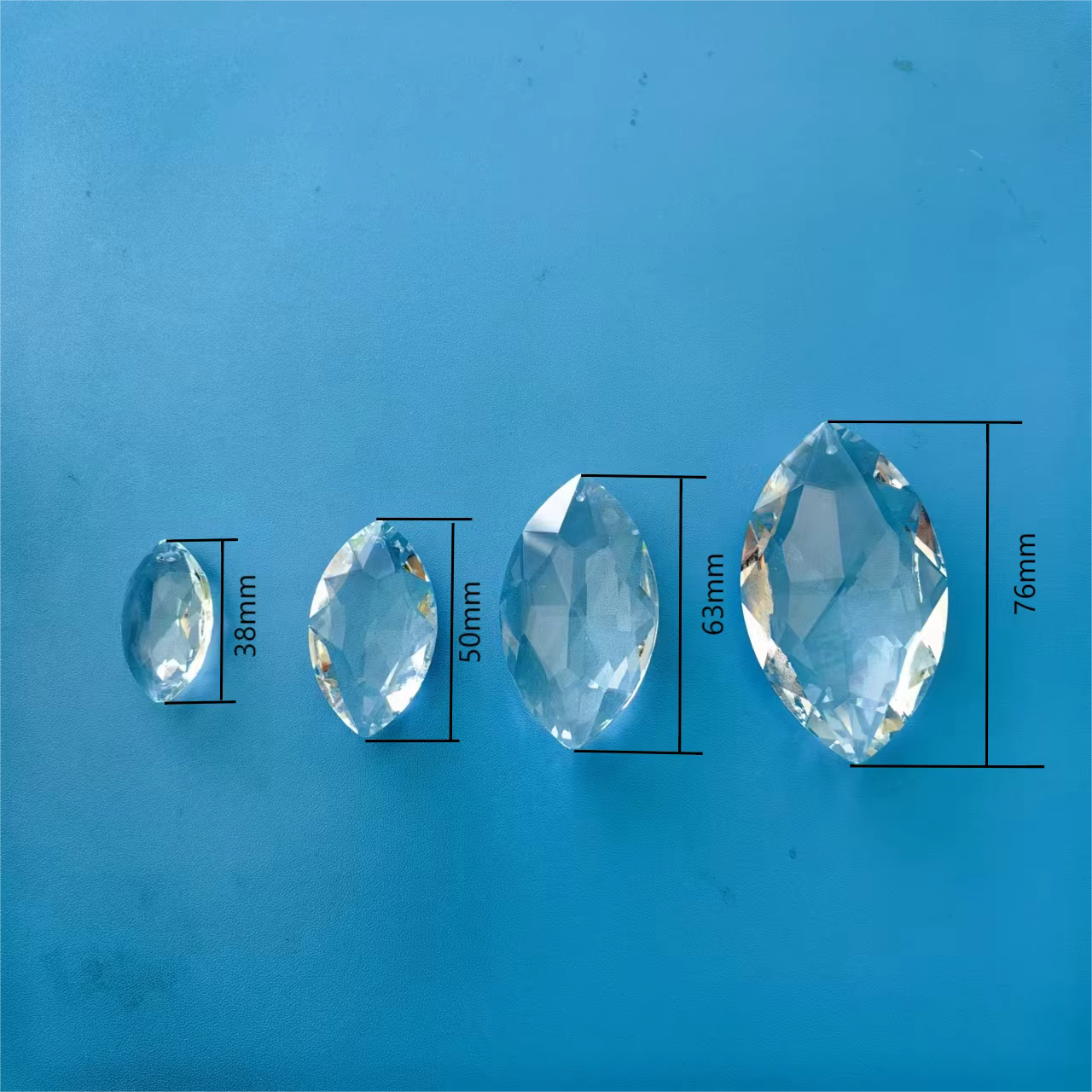 Yeux de cheval en cristal clair, pendentifs suspendus, prisme de réfraction en verre, capteur de sol