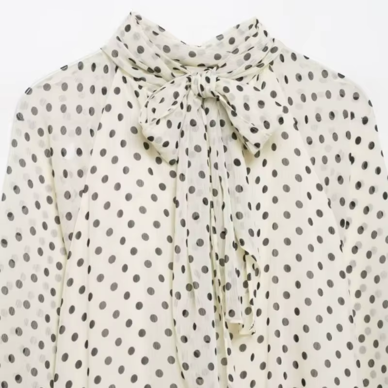 Chemisier élégant à pois pour femme, chemise en mousseline à col superposé et manches lanternes avec