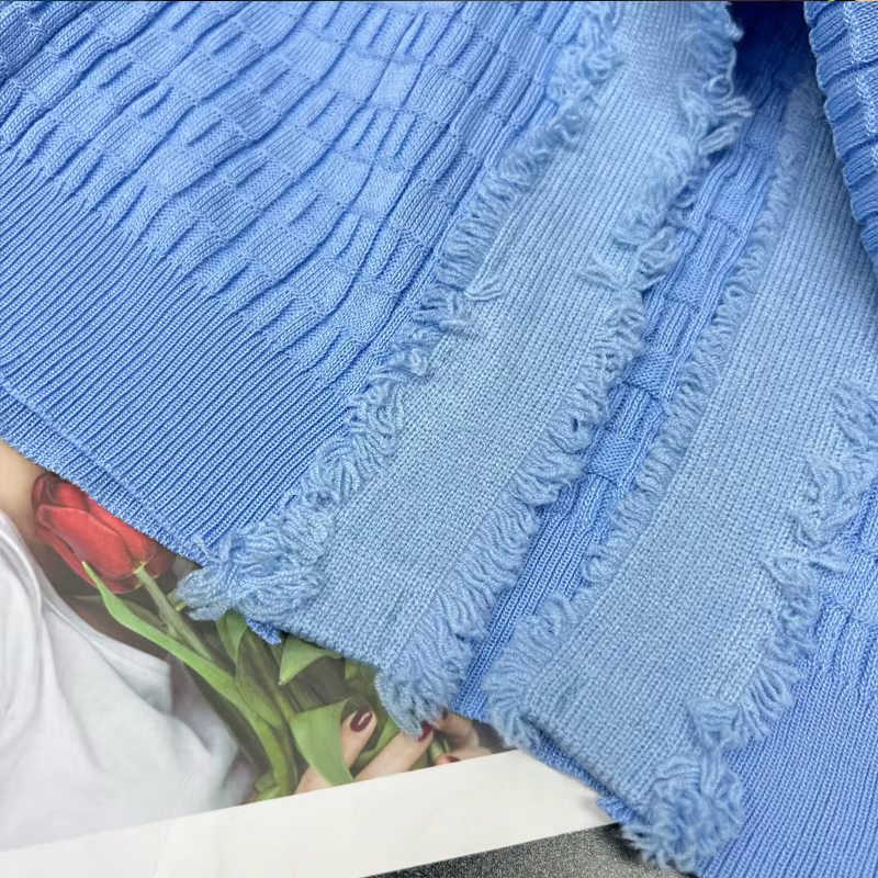 YuooMuoo 2026 nouveauté femmes tricoté longue robe élégante col en v simple boutonnage fendu robe pu