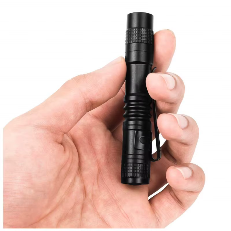 Mini lampe de poche à stylo LED portable, ultra lumineuse, lumens élevés, déterminer la lampe de poc