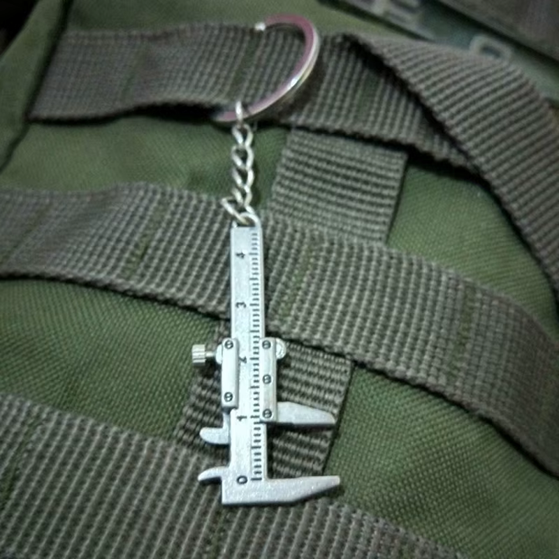 Porte-clés pied à coulisse créatif pour hommes et femmes, accessoires de bijoux, cadeau de noël, Gad