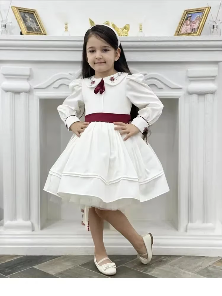 Robe d'été blanche brodée à la main pour bébé fille de 0 à 12 ans, pour anniversaire, mariage, baptê