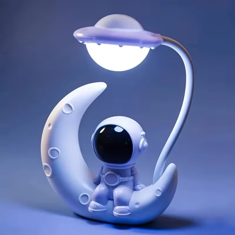 Veilleuse créative d'astronaute de lune, petite lampe de bureau LED pour la décoration de la chambre