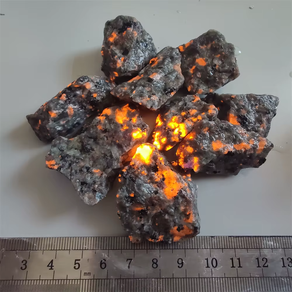 Pierre de flamme Yooperlites brute naturelle, pierre fluorescente, énergie, spécimens Reiki, diffuse