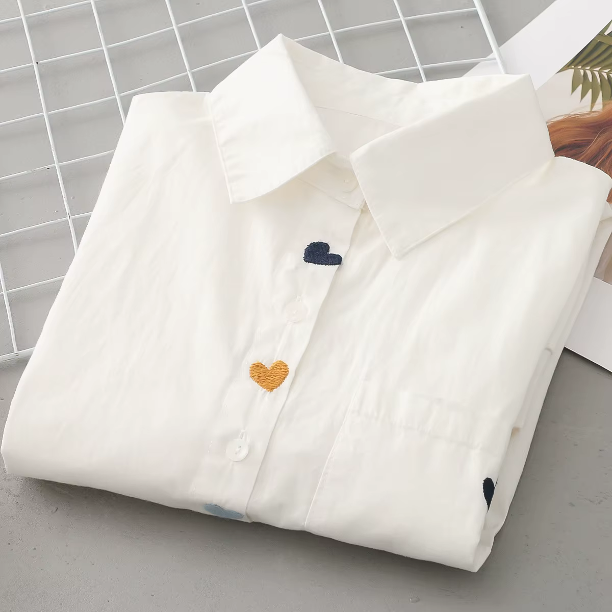 Chemises blanches brodées de coeur pour femmes, col rabattu, chemisier décontracté, manches longues,