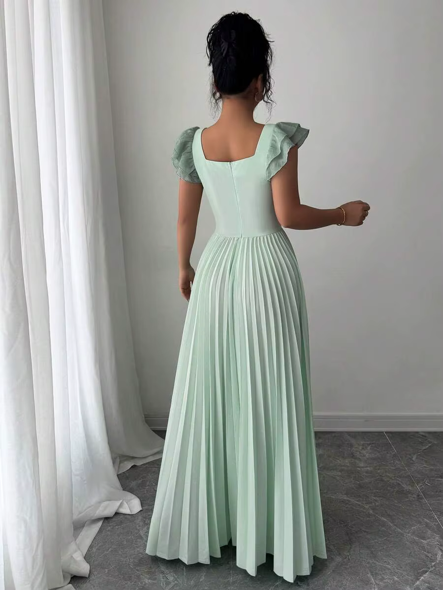 Robe maxi élégante à col carré vert menthe, manches à volants et plissée