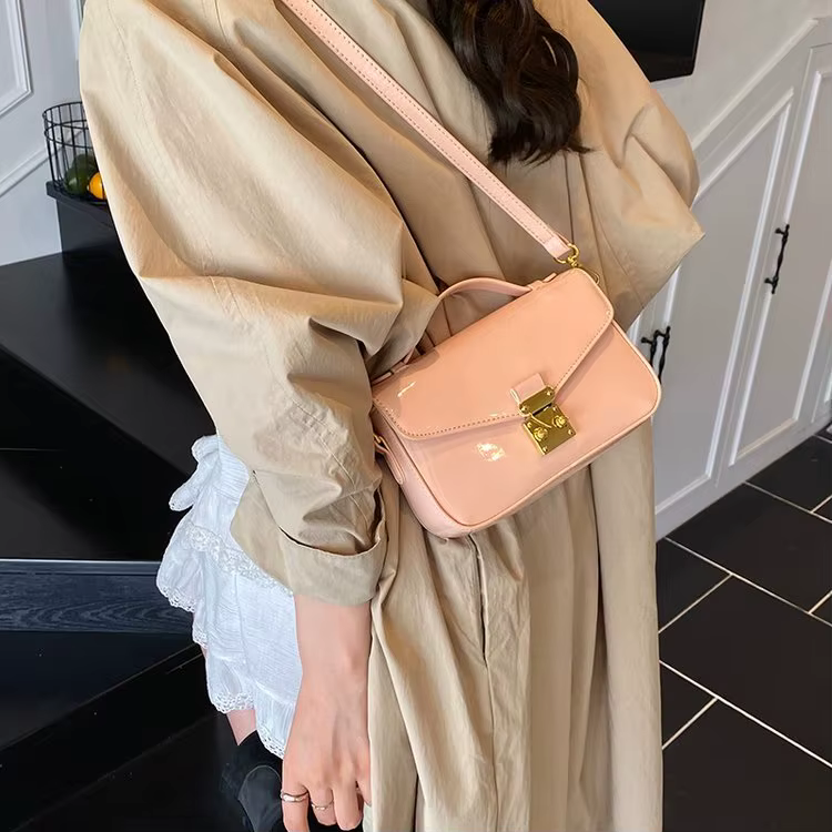 Sacs à langer de luxe pour femmes, design minimaliste haut de gamme, sac bandoulière en cuir de luxe