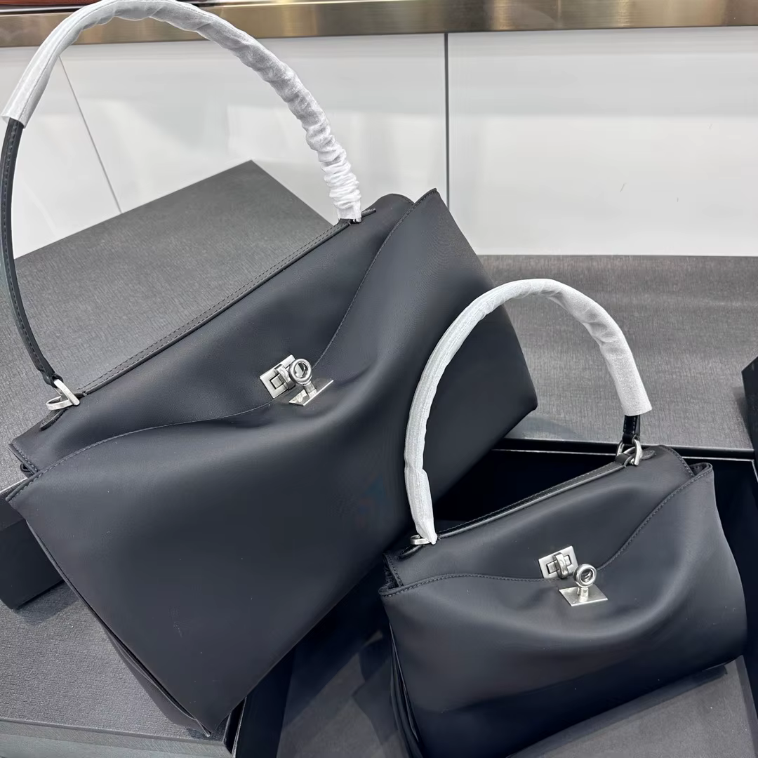 2025 marque de luxe Rodeo femme sacs printemps automne femmes fourre-tout mode boucle en or femmes s