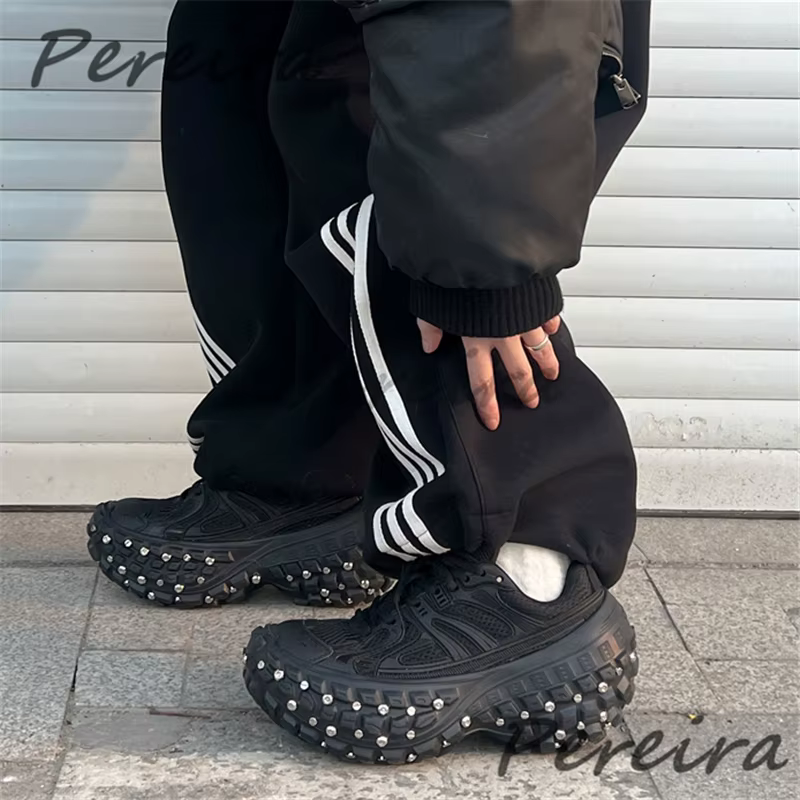 Rivet semelle épaisse espadrilles décontractées pour hommes femmes été nouvelle maille respirant à l