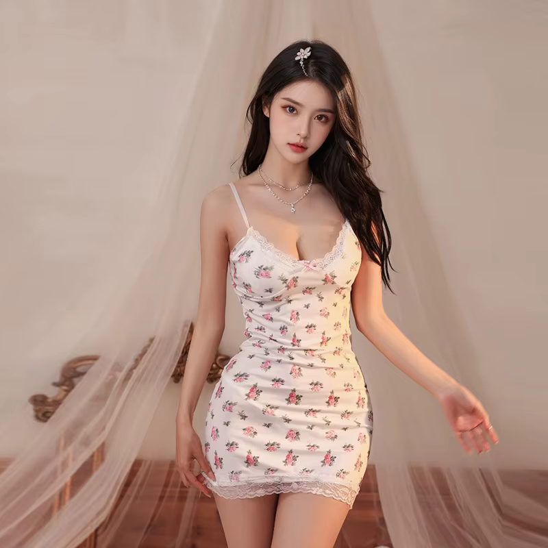 Chemise de nuit dentelle fragmentée dentelle dentelle profonde ceinture en V jupe courte Babydoll vê