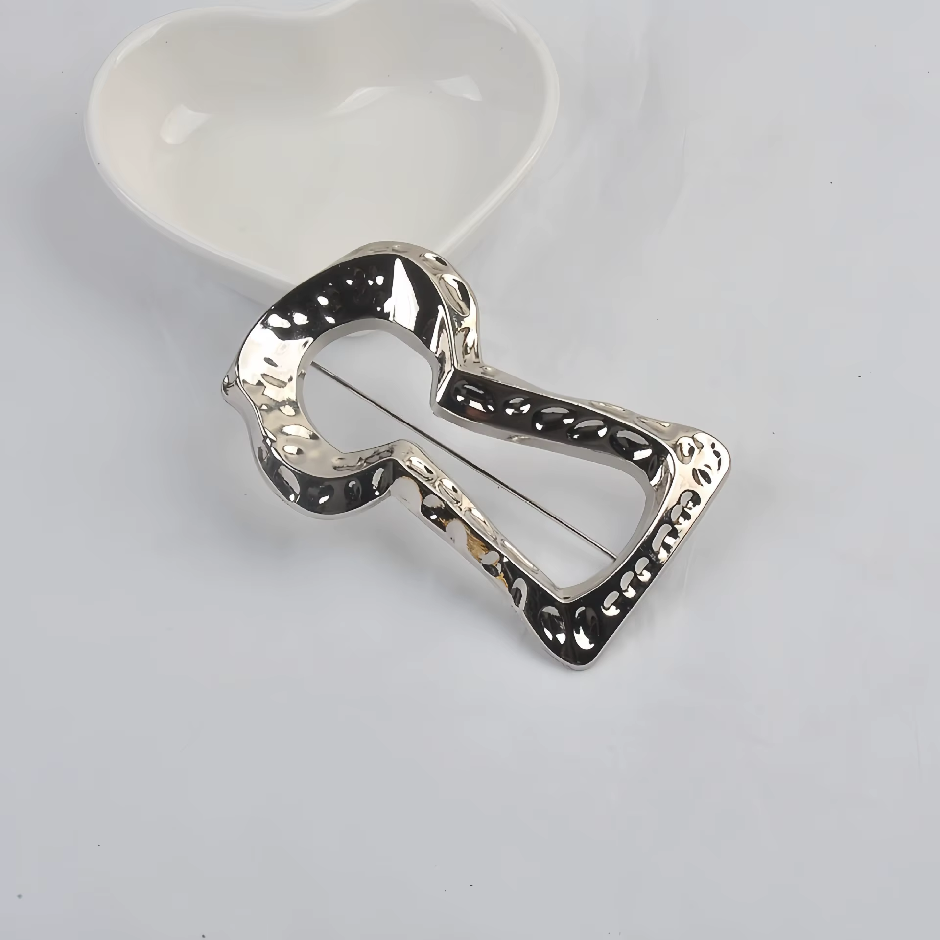 Nouvelle arrivée, grande broche en forme de trou de serrure dorée, épingle à revers tendance pour ma