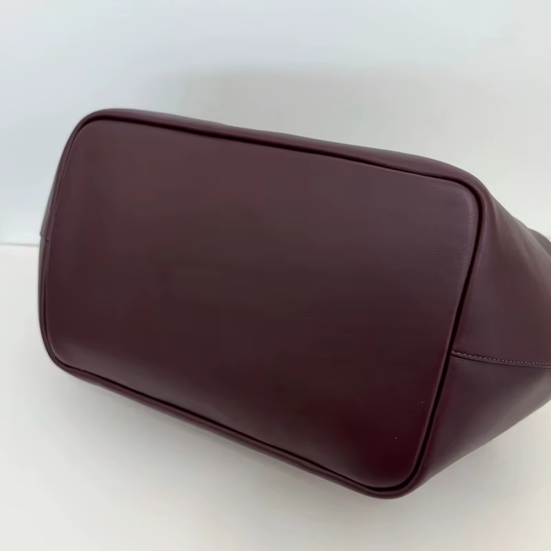 Collection Printemps Sacs à main grande capacité avec fermoir baiser pour femmes Sacs à main et poch