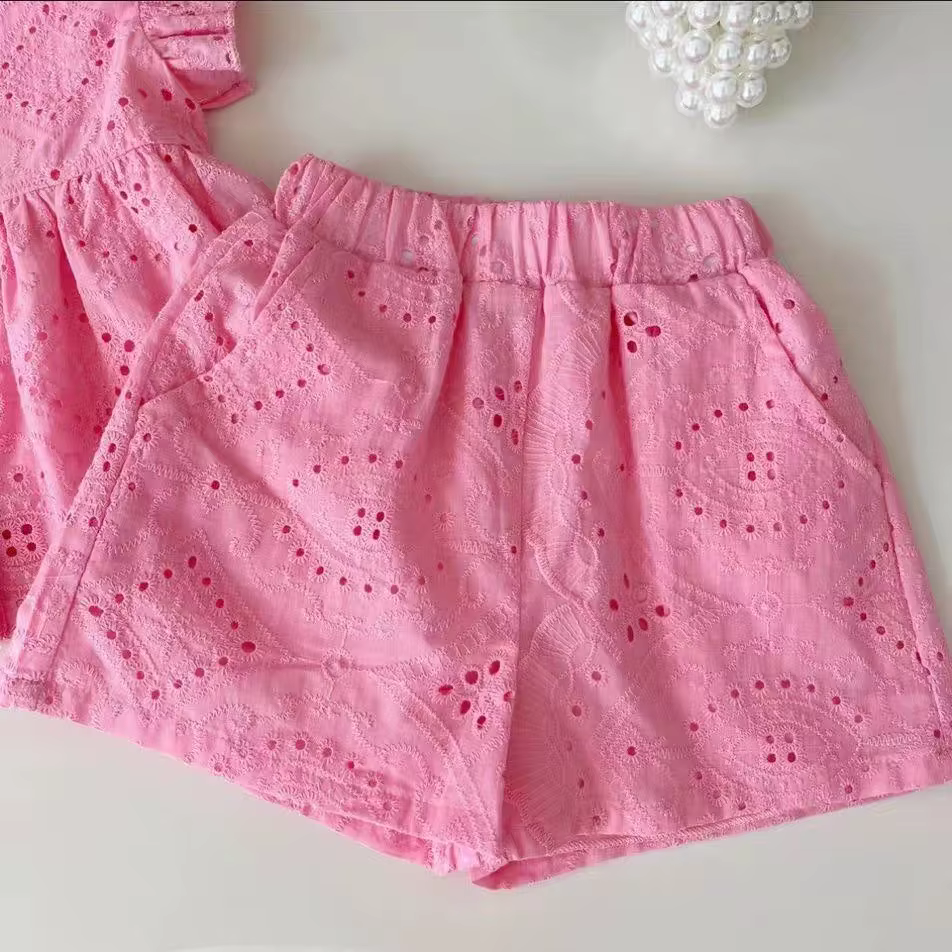 Nouveau style coréen filles été rose coton costume bébé creux petites manches volantes haut + short 