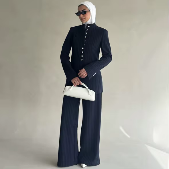 VTKW Nouvelle Collection 2026 – Ensemble Blazer et Pantalon Large Bleu Marine à Rayures Fines pour F