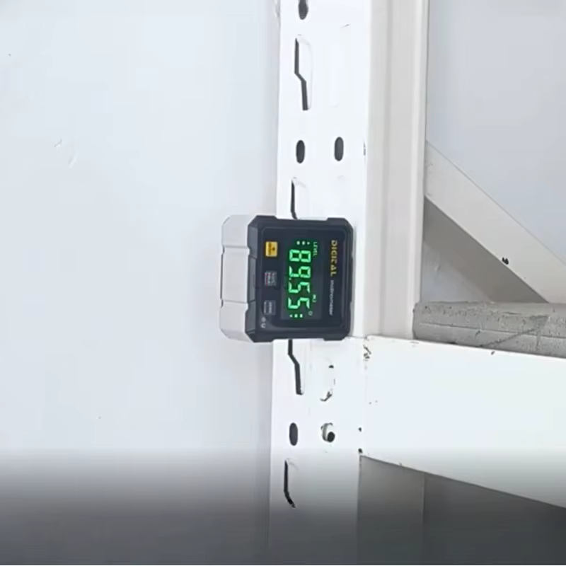 Niveau de mesure précis, aspiration magnétique à quatre côtés, boîte d'angle d'inclinaison Laser Dou