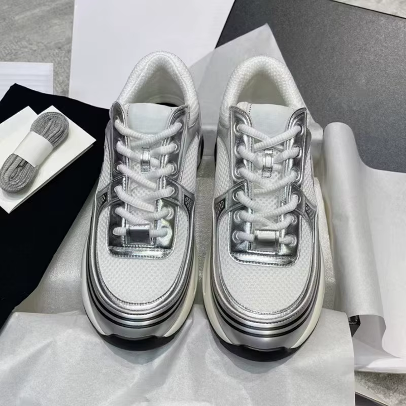 Chaussures décontractées à semelle épaisse 2026 pour femmes, en daim multicolore, à lacets, pour la 