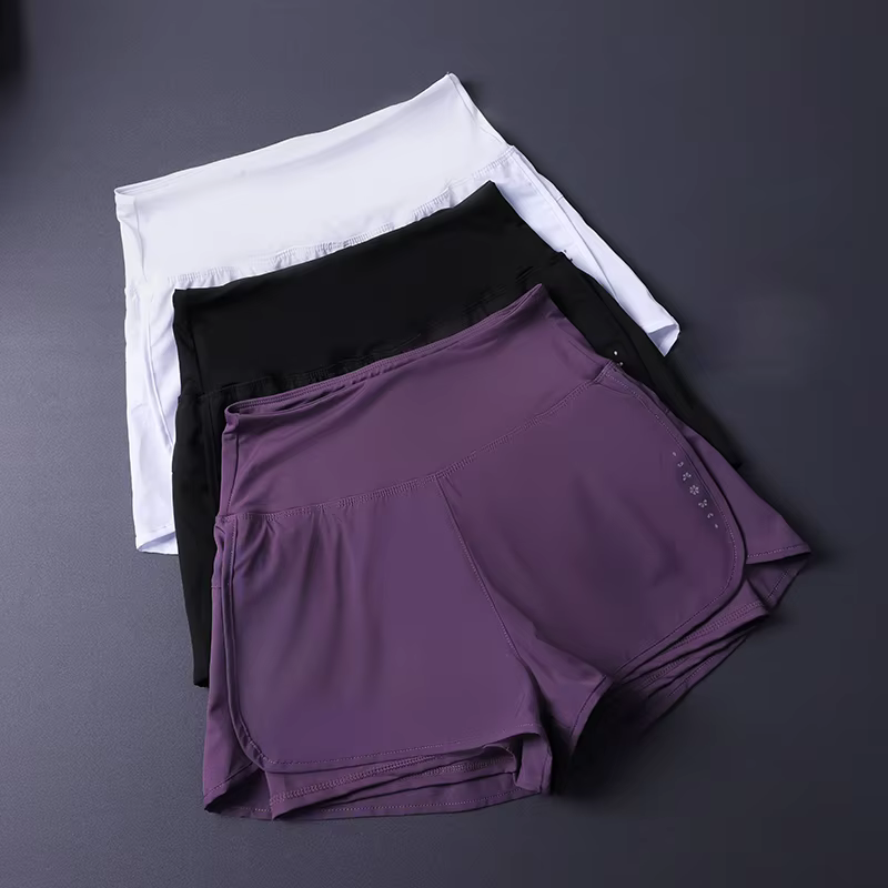 Short 2 en 1 pour femme avec poches – Léger, respirant, ample, anti-exposition, côté fendu pour le y