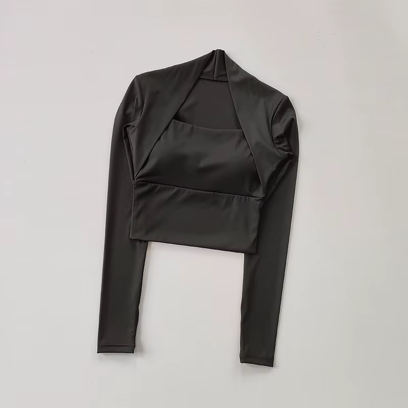 Haut de sport avec coussin de poitrine pour femmes, chemises à manches longues, court et élégant, vê
