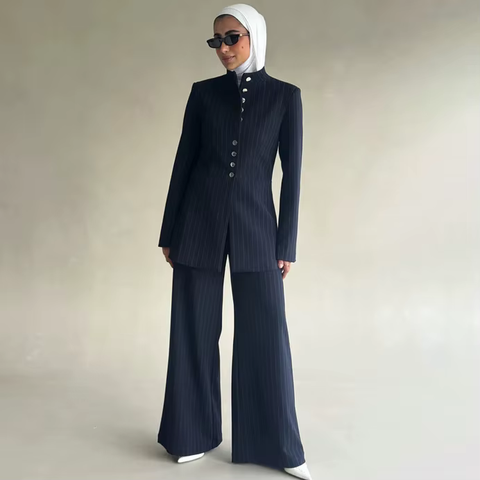 VTKW Nouvelle Collection 2026 – Ensemble Blazer et Pantalon Large Bleu Marine à Rayures Fines pour F