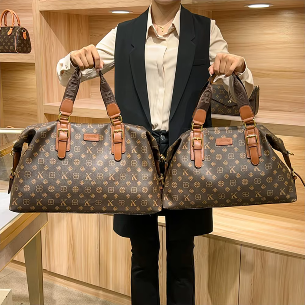 2025 nouveau sac de voyage portable décontracté à la mode pour les femmes, sac fourre-tout croisé en