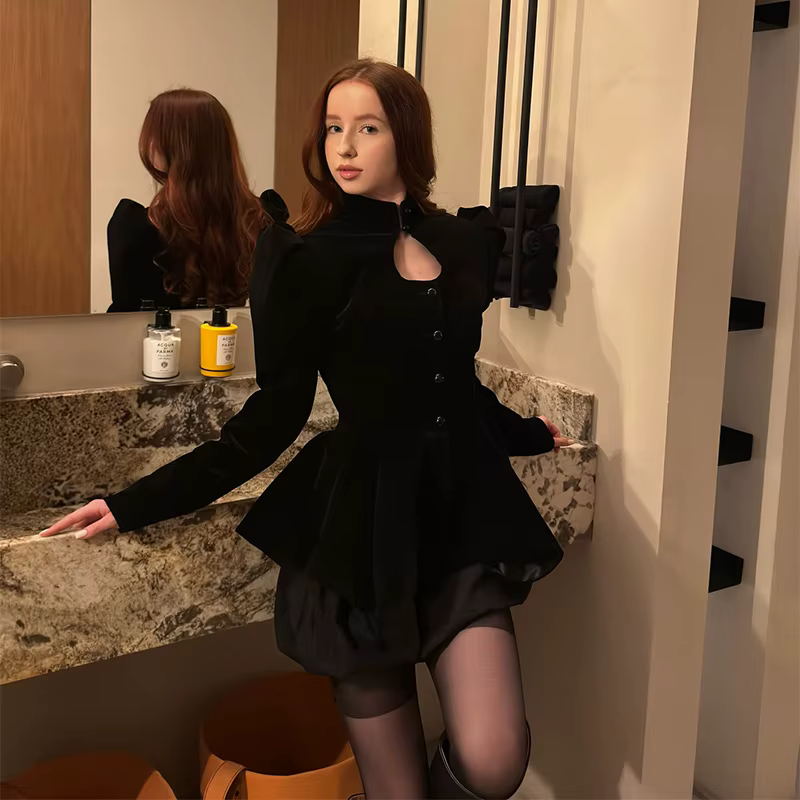 Ensemble deux pièces gothique noir pour femmes, haut à manches bouffantes et short taille haute, ten