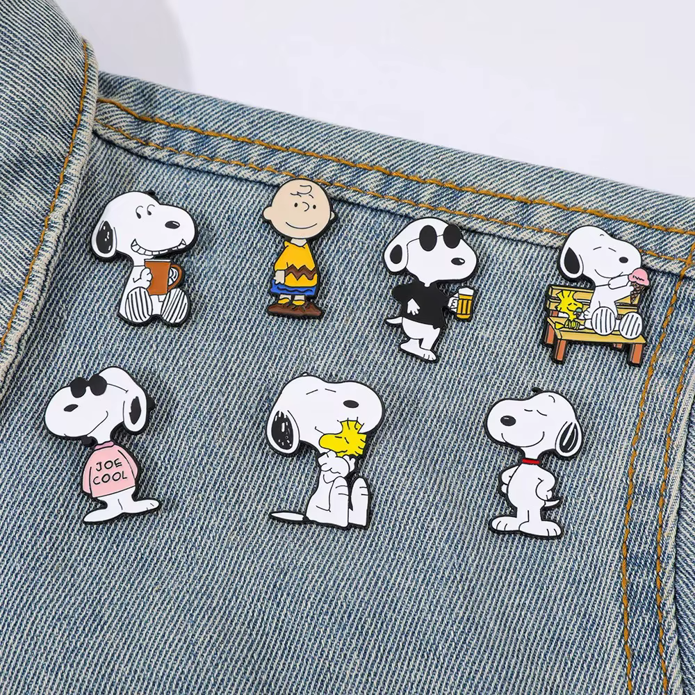 Lot de 7 épingles en émail Snoopy, broches de dessin animé Charlie Brown et Woodstock, épingles de r