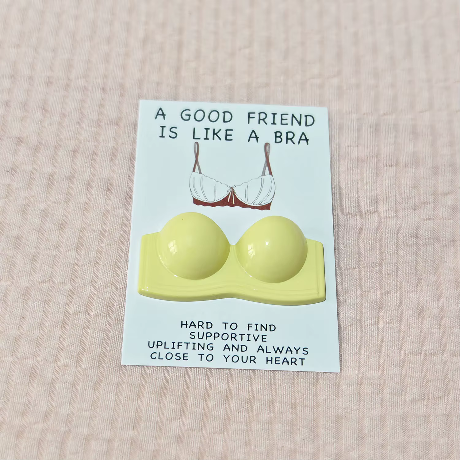 Carte d'encouragement par déclenchement : un bon ami est comme un soutien-gorge – Parfaite pour le N