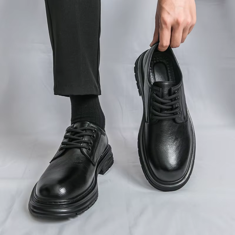 2025 nouvelles chaussures en cuir décontractées noires de style britannique pour hommes d'affaires v