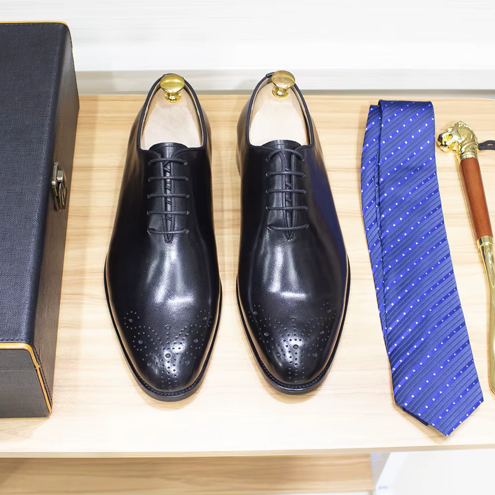 Chaussures provoqué faites à la main en cuir véritable pour hommes, style italien classique, coupe c