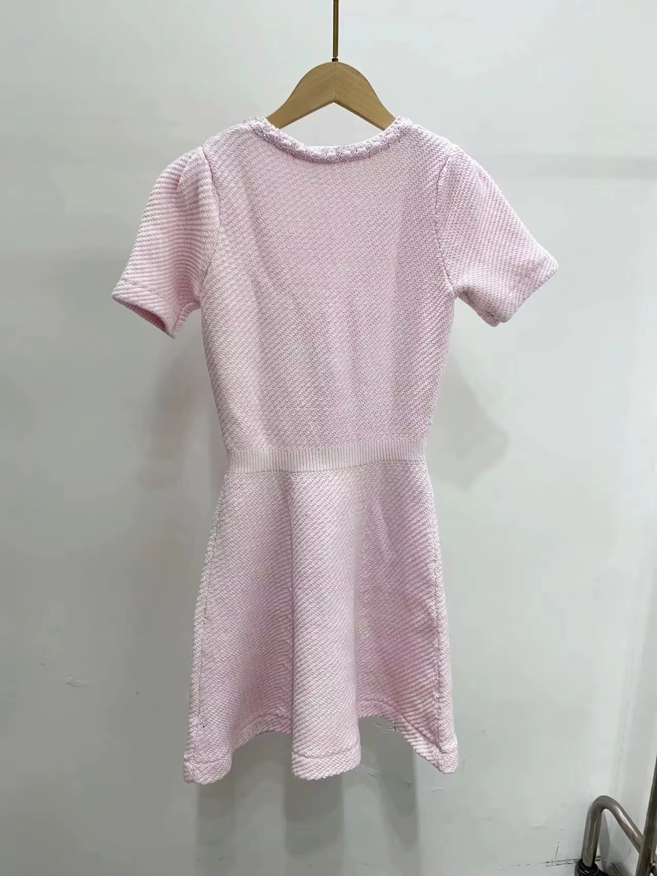 Diamant col en v robe tricotée tempérament élégant rose a-ligne à manches courtes robe courte pour f