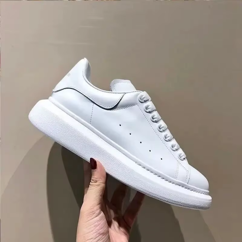 Chaussures plates de Skateboard élégantes pour femmes, baskets blanches à semelle épaisse, chaussure