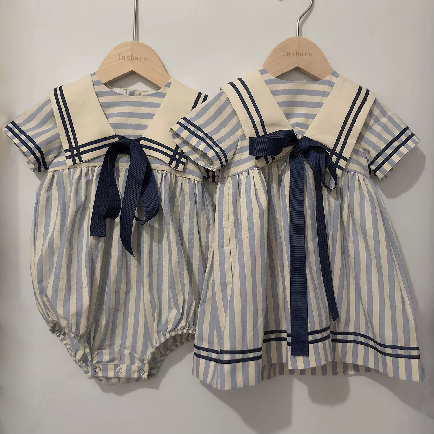 Vêtements Boutique pour bébés garçons et filles, barboteuse à rayures bleues et bleu marine, tenue V