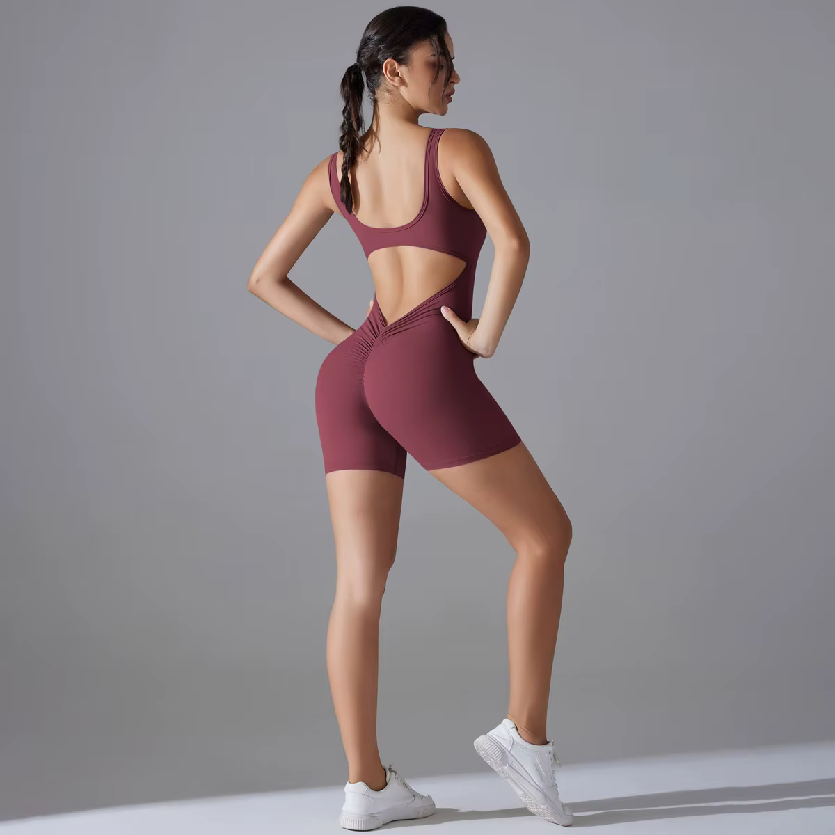 Nouveau V dos Scrunch sport combinaison femmes barboteuses de gymnastique sans manches vêtements de 