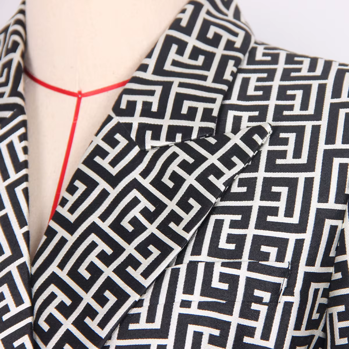 Robe de costume haut de gamme avec col, style européen et N tempérament, de qualité, nouvelle collec