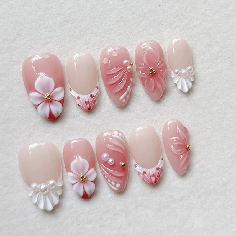 24 pièces doux Cool amande ensemble d'ongles presse sur ongles acryliques 3D Floral papillon faux on