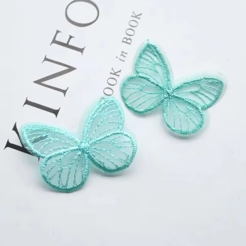 Patchs en tissu papillon en maille brodée 4.5x3.5cm, 20 pièces/lot, Appliques pour vêtements, fourni