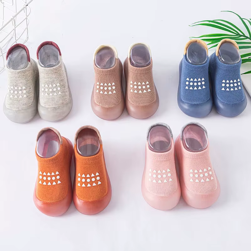 Chaussures d'été antidérapantes et respirantes en coton peigné pour enfants, chaussures à semelle so