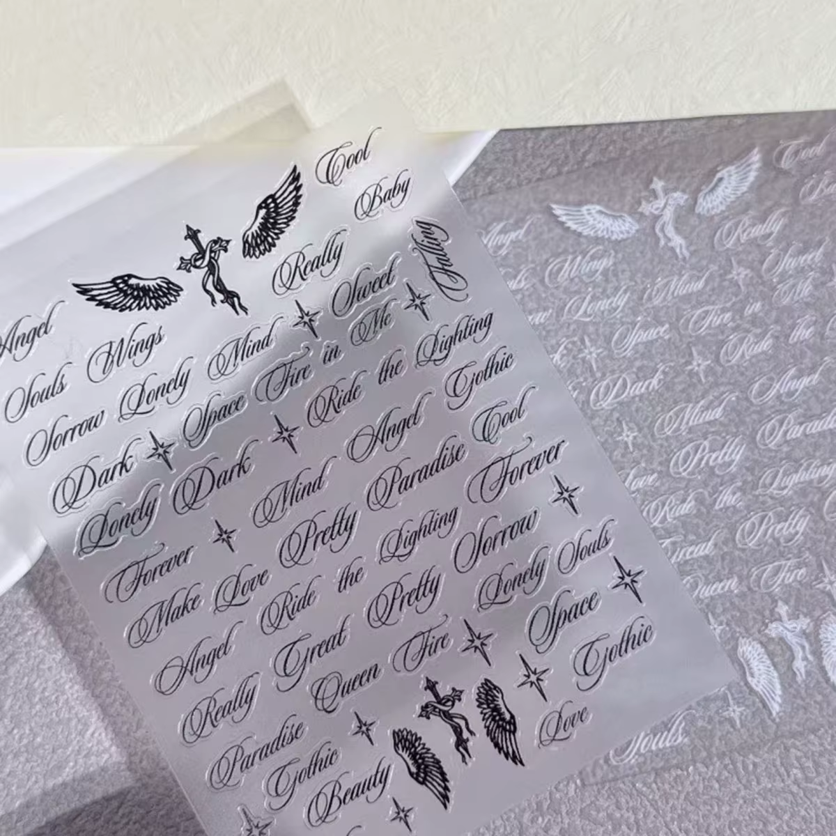Autocollants pour ongles avec lettres noires et blanches, motifs d'ailes d'ange, designs mixtes, aut