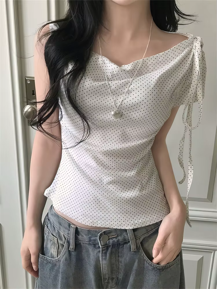 Haut d'été élégant à pois avec nœud, épaules dénudées, t-shirt asymétrique à manches courtes pour fe