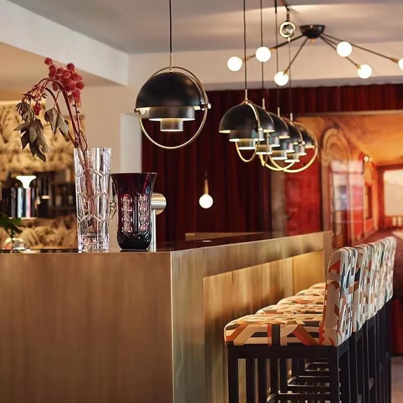 Lampe LED Suspendue en Fer Chromé localité, Luminaire Décoratif d'Nik, Idéal pour une Cuisine ou une