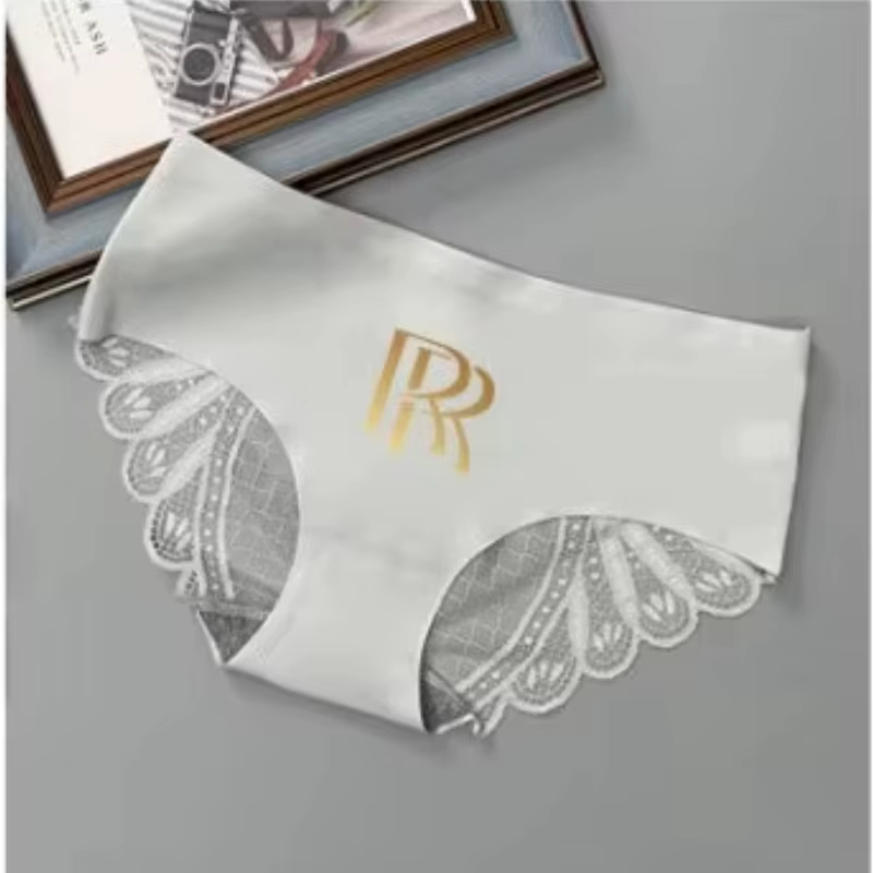 Sous-vêtements sexy assortis en dentelle pour couple, caleçons en soie glacée lisse, slips bikini po