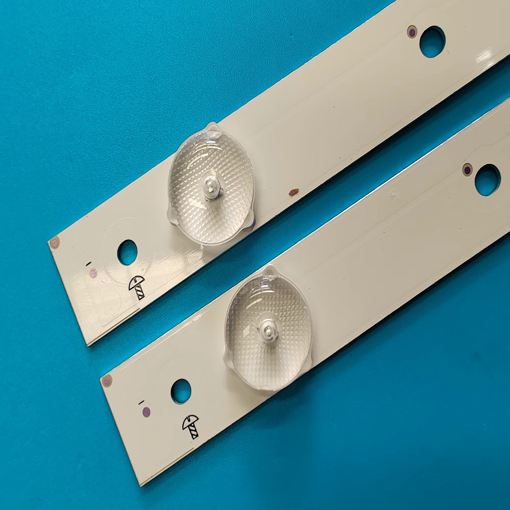 Bande de rétro-éclairage LED pour Philips TV 40 pouces, 40D3505T 40PFT5300/12 40PFT5300/60 40PFK4509