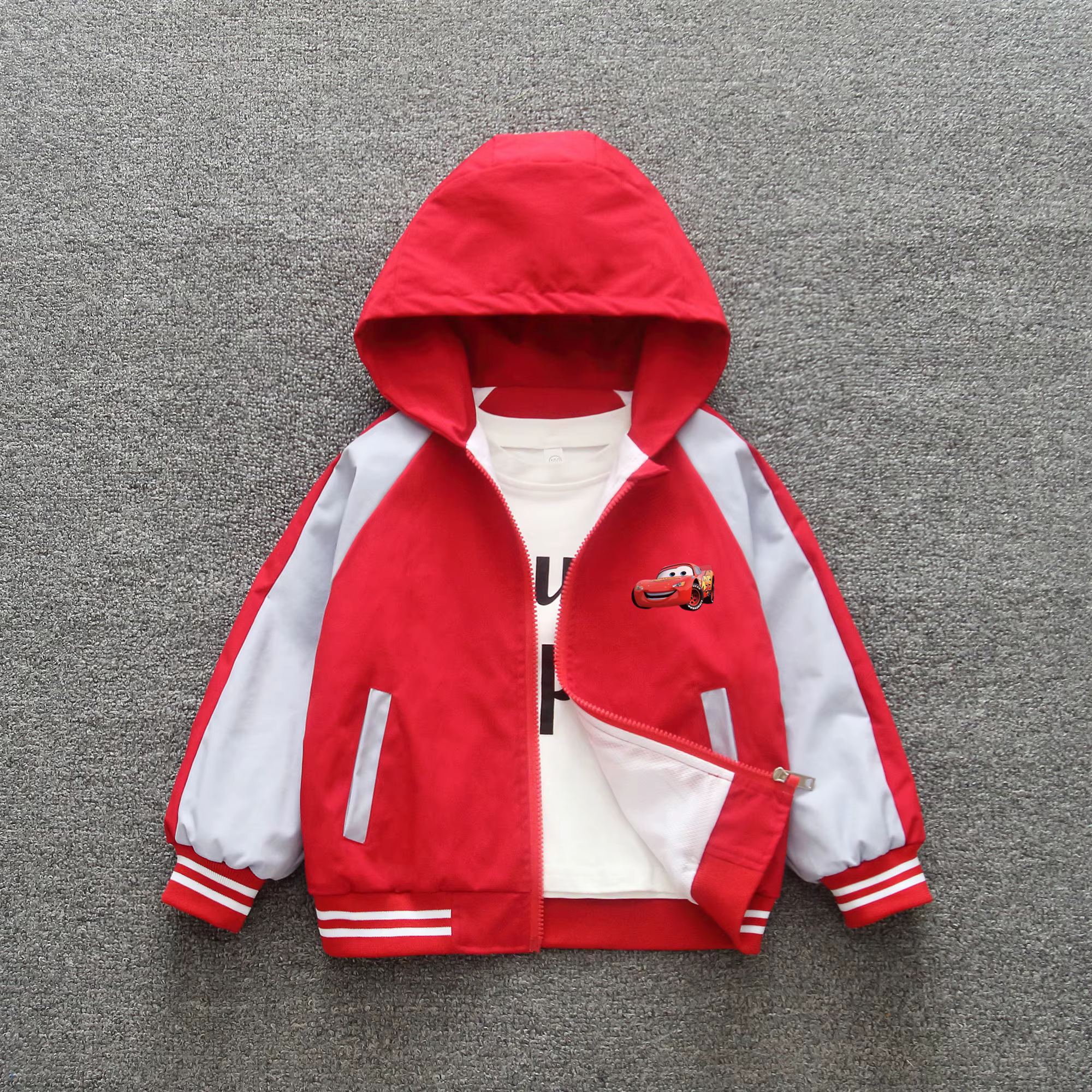 Vêtements pour bébés Cars Lightning McQueen, collection printemps 2026, veste à capuche pour tout-pe